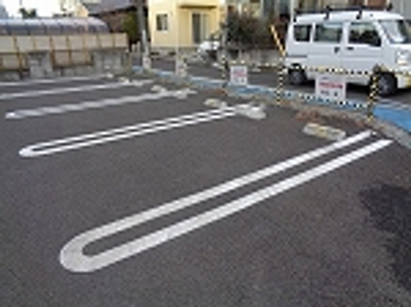 レオネクストプラムグローブ 駐車場
