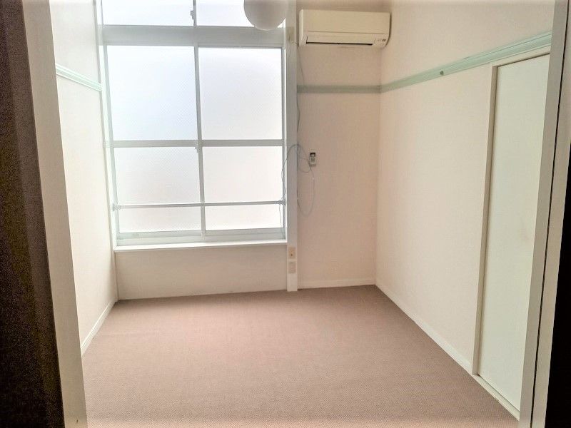 レオパレス築地 居間