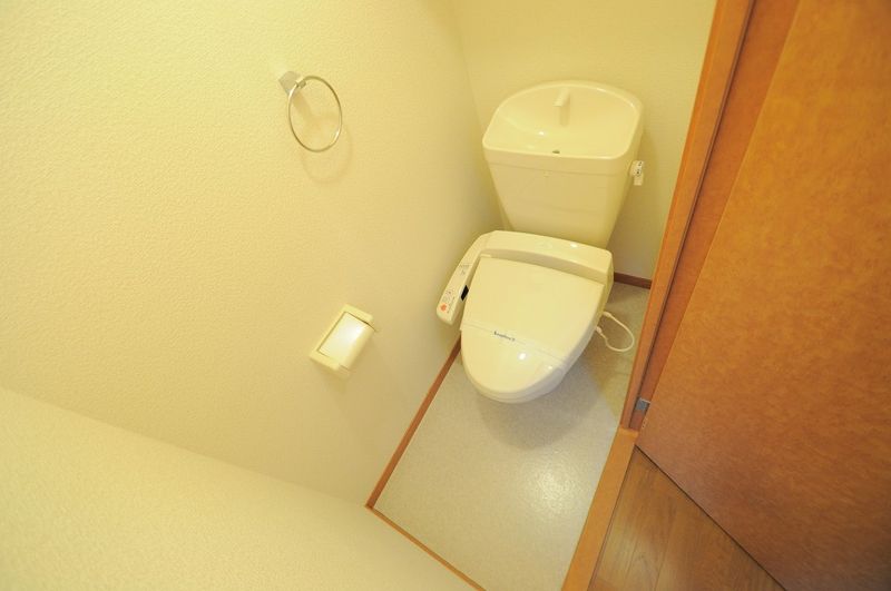 レオパレス御幸 トイレ