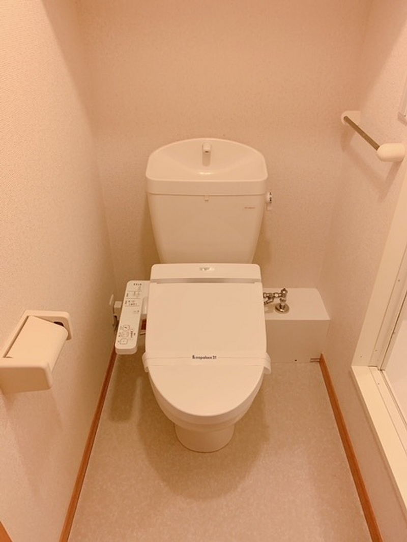 レオパレスＣＯＣＯ トイレ