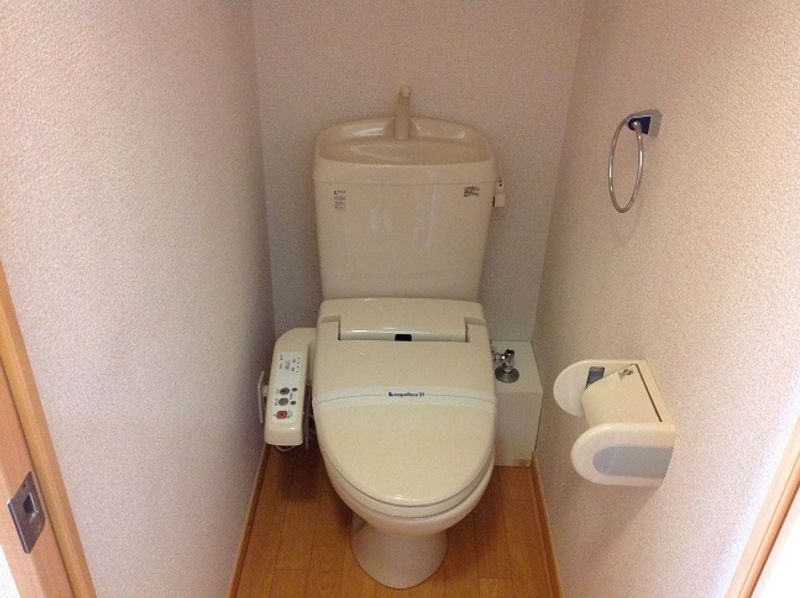 レオパレス明通り トイレ