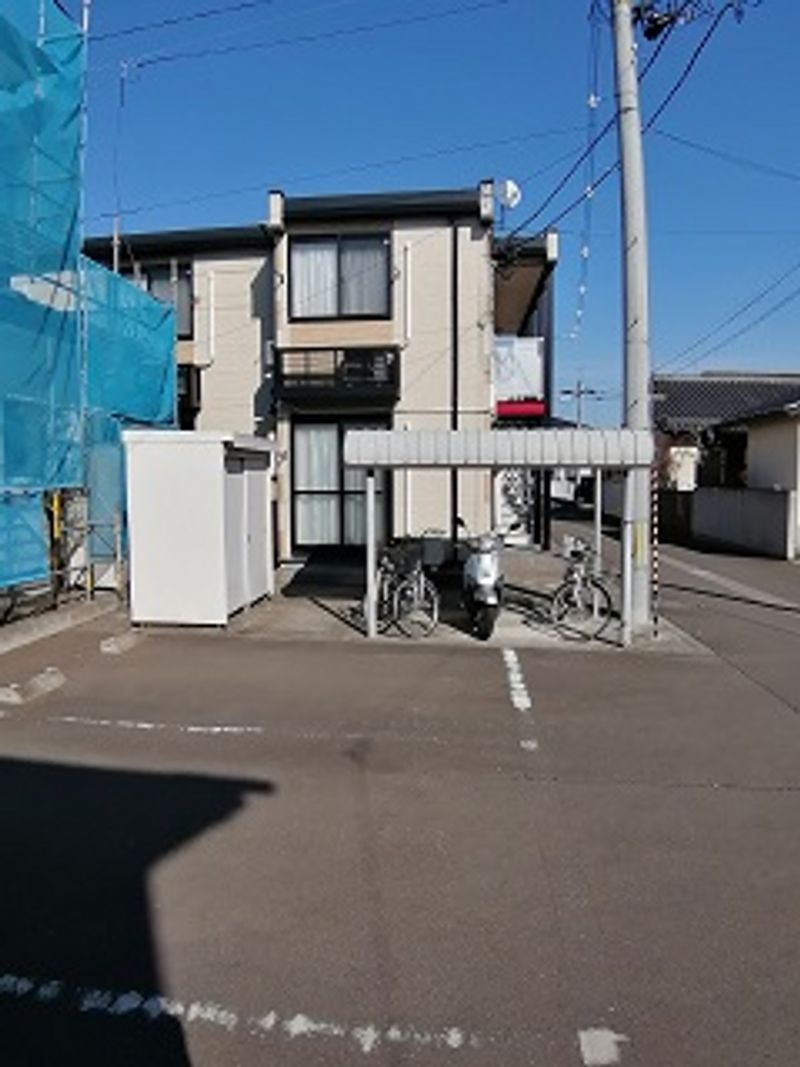 レオパレスＳＡＳＡＫＡ 駐車場
