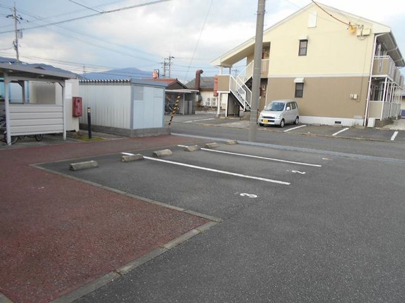 レオパレスＳｅｃｏｎｄ 駐車場