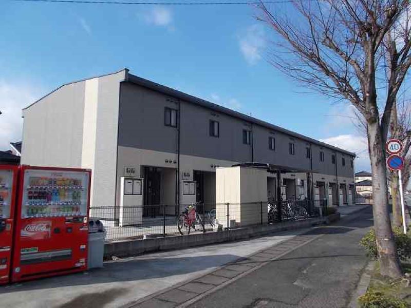 レオパレスディマンシュ 外観