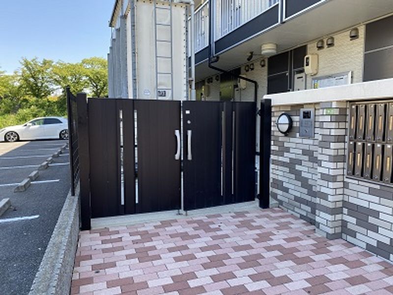 レオパレスフィオーレ住吉 エントランス