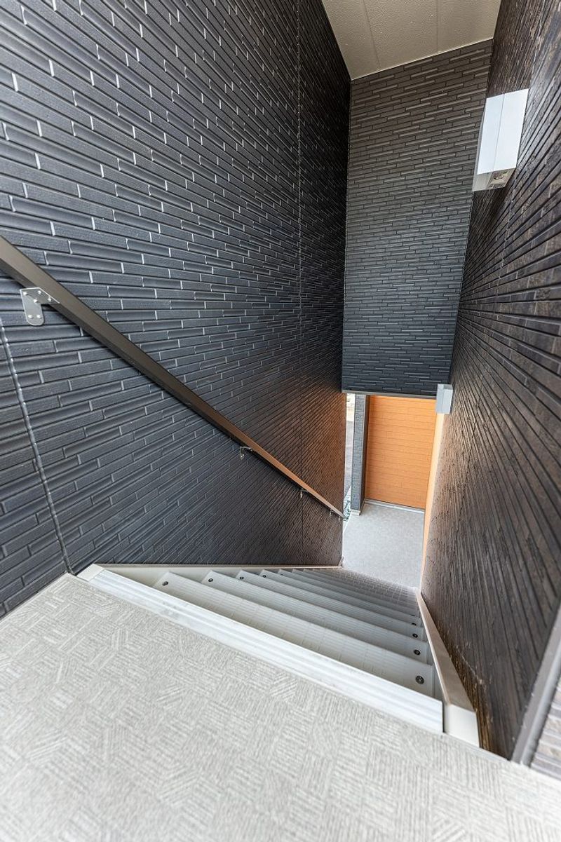 ArLk Hisatsu R7 Shared spaces
