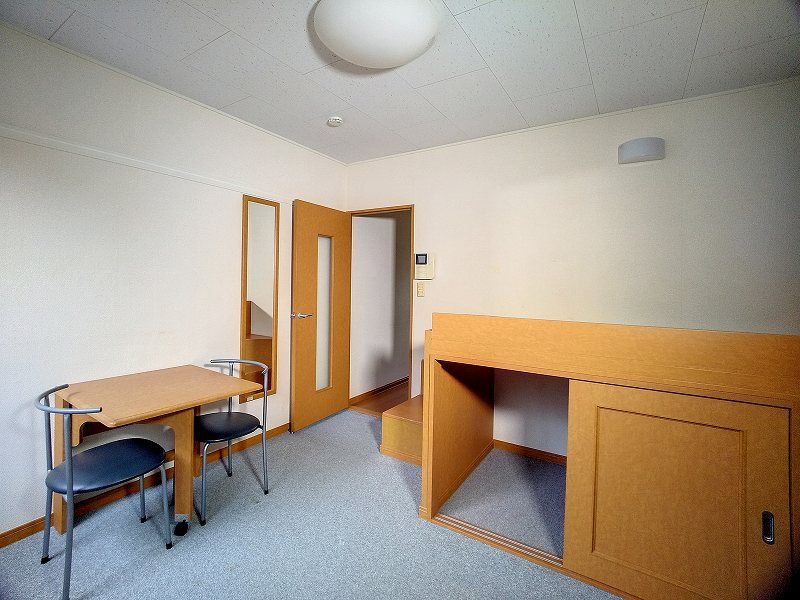 レオパレスグランデ 寝室