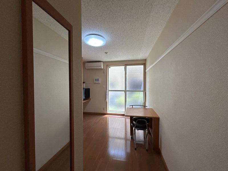 レオパレスさくら 居間