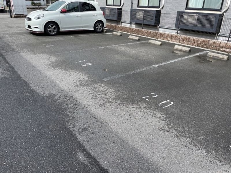 レオパレス藤の木Ⅰ 駐車場
