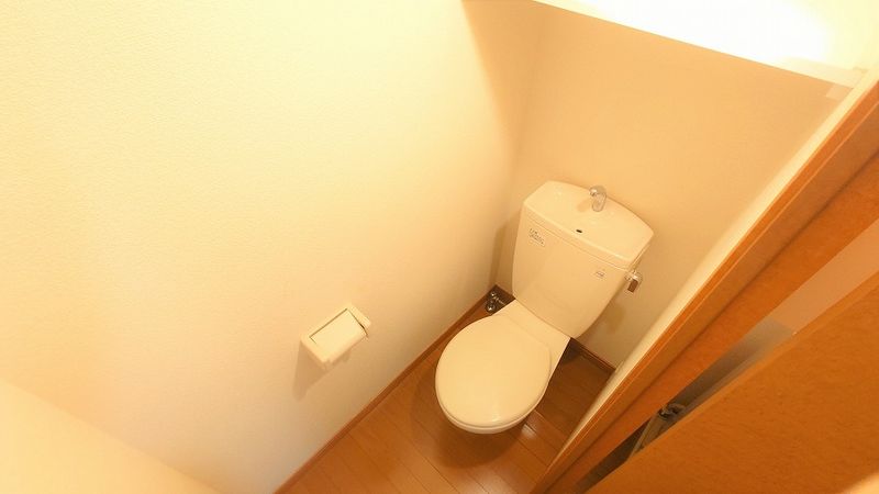 レオパレスひまわり トイレ