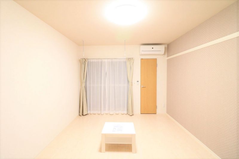クレイノ太秦天神川 居間