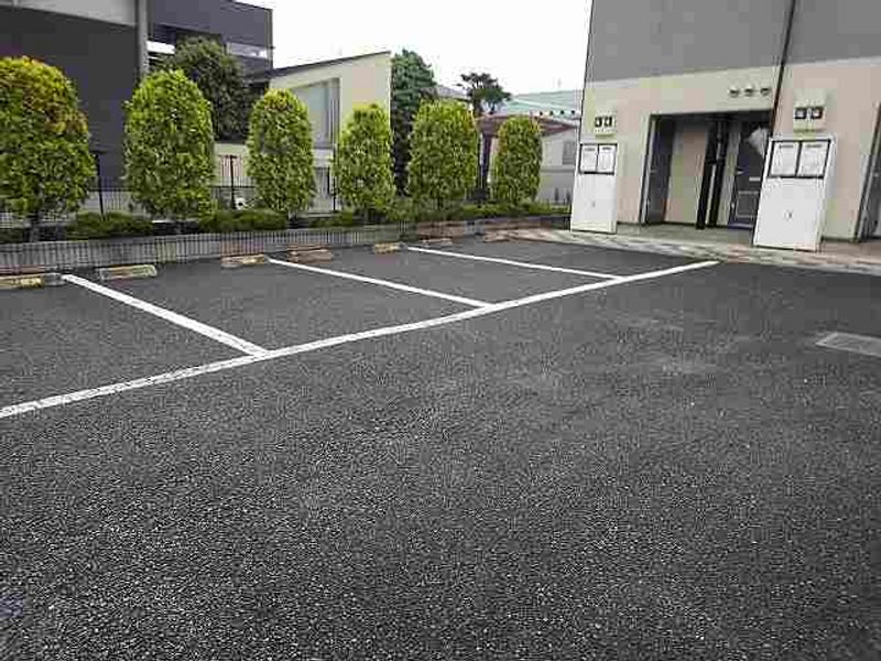 レオパレスメゾンＴ 駐車場