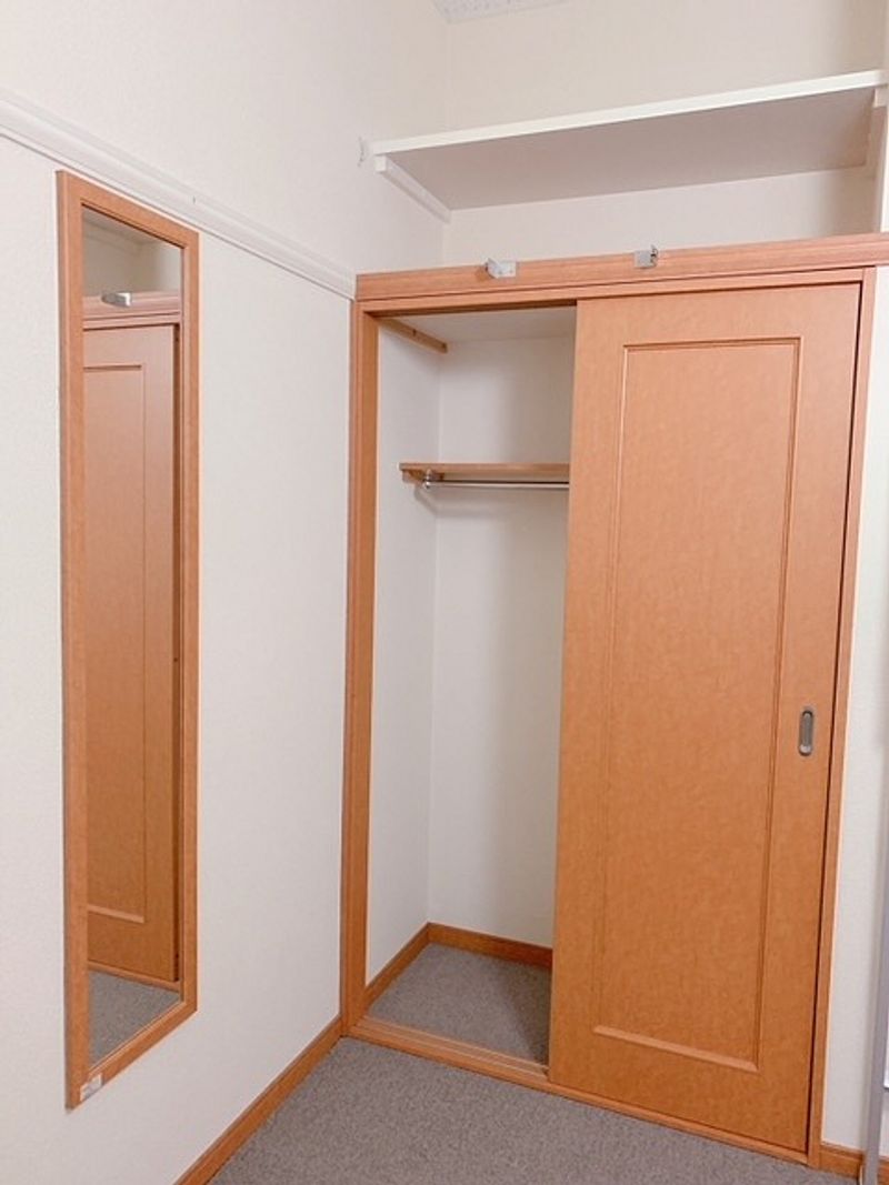 レオパレスＣＯＺＹ 収納