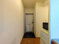 レオパレスくらのまち 玄関