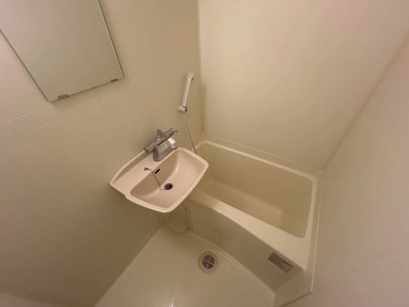 レオパレスグランプラス 風呂