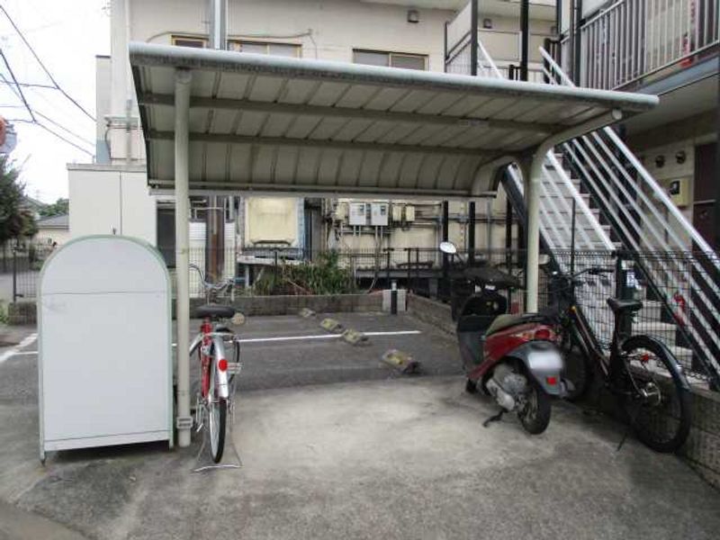 レオパレスマーブル代継 共用部分