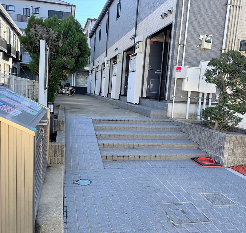 レオパレスパピヨンＢ エントランス