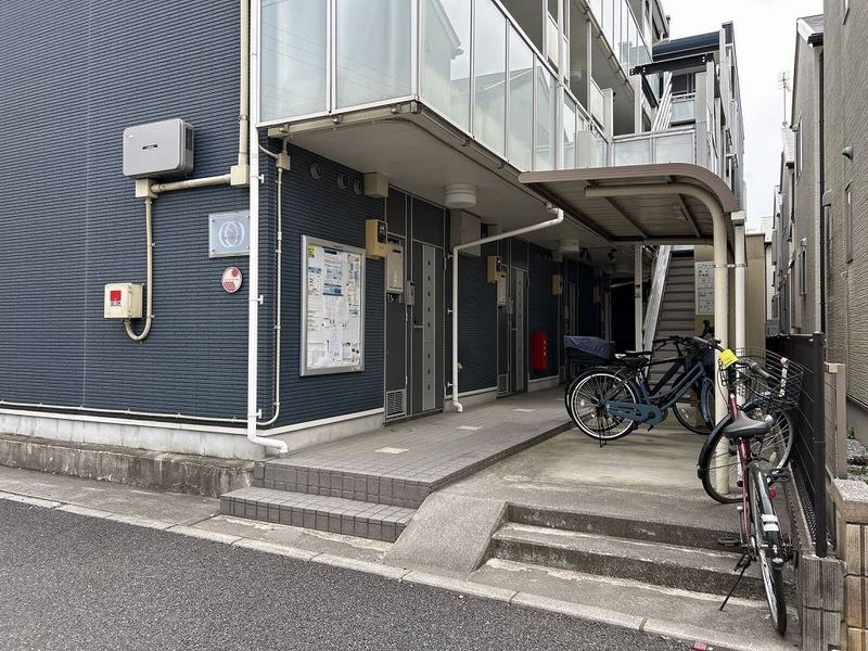 レオネクストブルーヴィラ エントランス