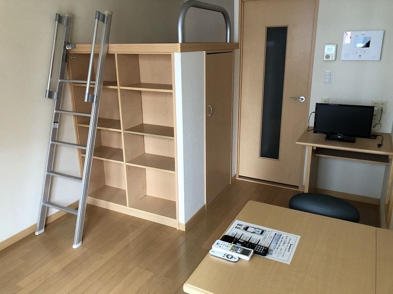 レオパレスＫ＆Ｔ 居間