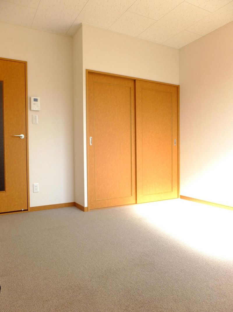 レオパレスミツハウス　ペンタ 寝室
