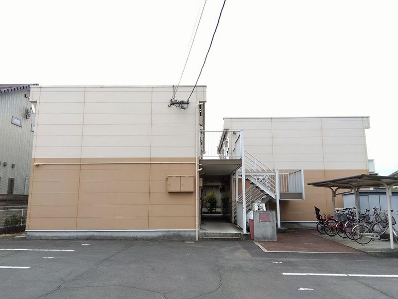 レオパレスキララ 外観