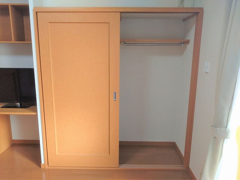 leopalace West Park Storage