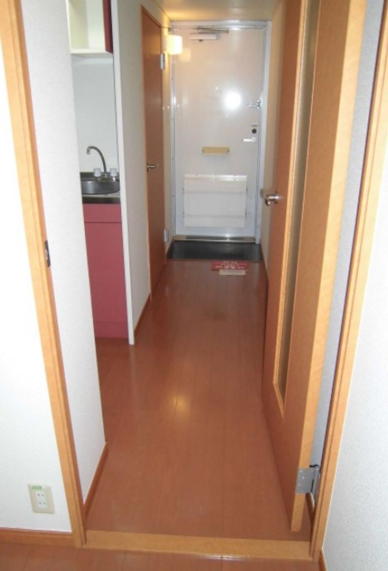 レオパレスコンフォート・ＴⅠ 玄関