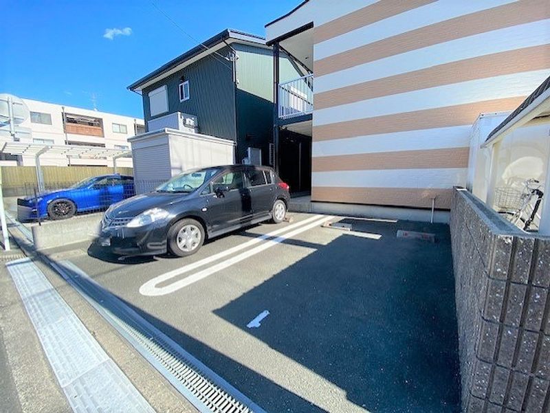 レオパレスＧＫ 駐車場