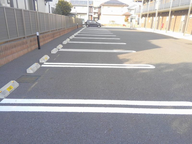 ミランダアルカ 駐車場