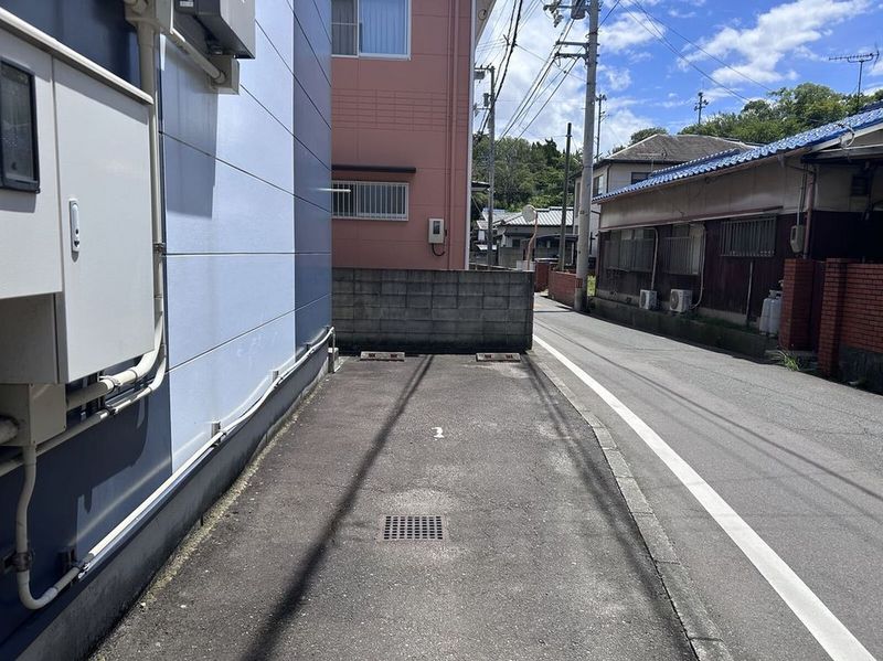レオパレスＭａｐｌｅⅤ 駐車場