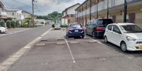 レオパレスのべ 駐車場