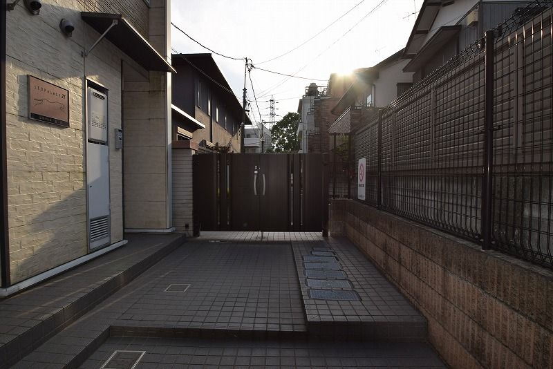 レオパレス玉川 エントランス