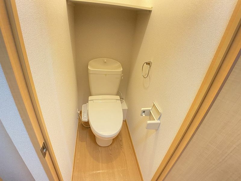 レオパレスチェリーヒル トイレ