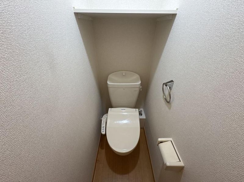 レオパレスサンクフルコート トイレ