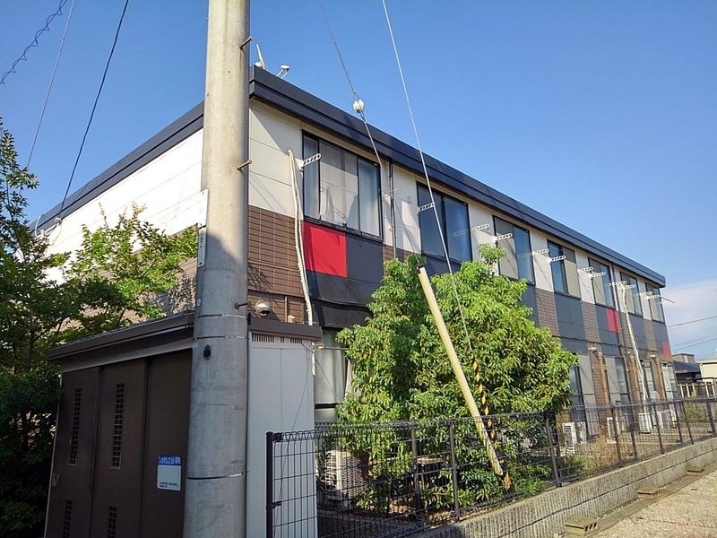 レオパレスレインボー 外観