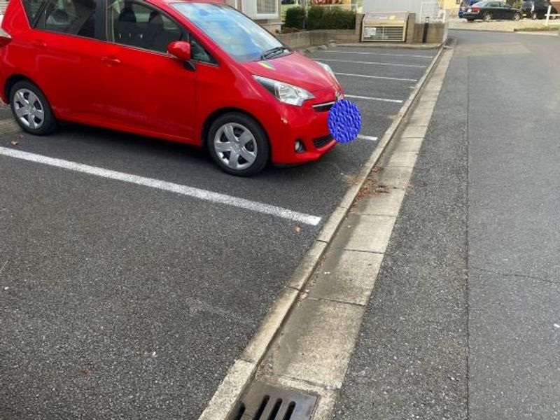 レオパレスタンディー 駐車場