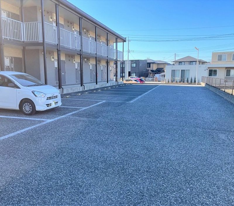 レオパレスサンロード 駐車場