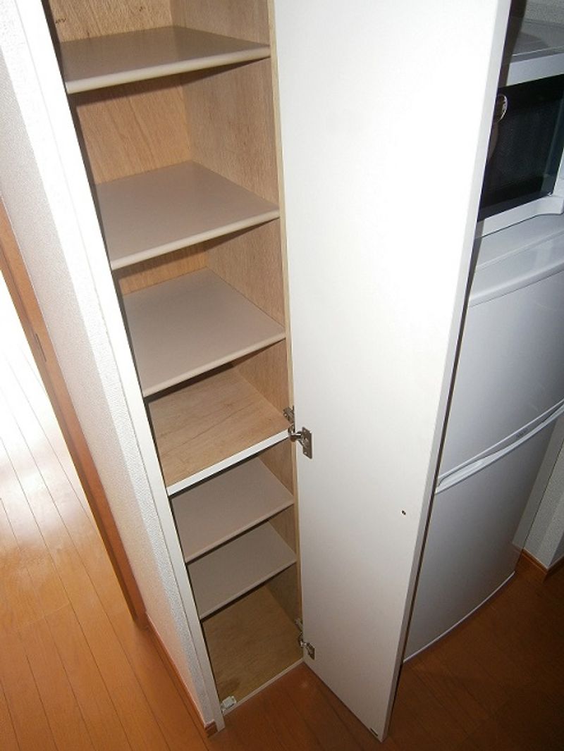 レオパレスあきば 収納