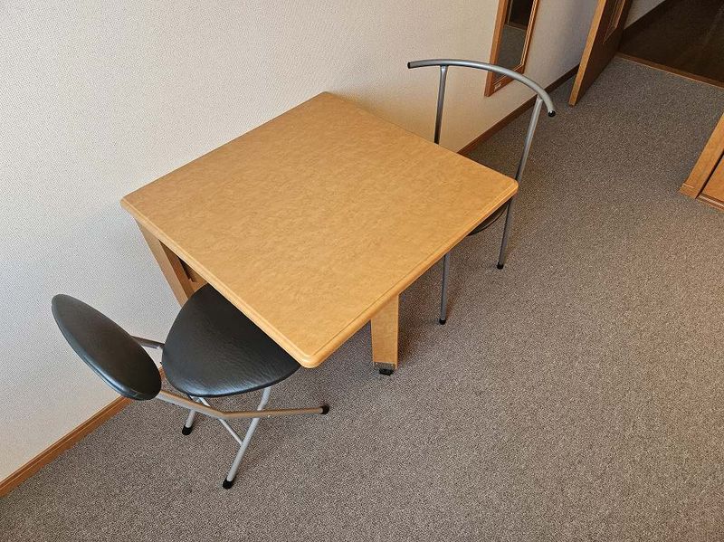 レオパレス桐ノ水 居間