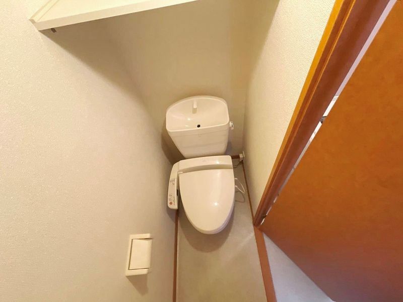 レオパレスウエストヒルズ トイレ