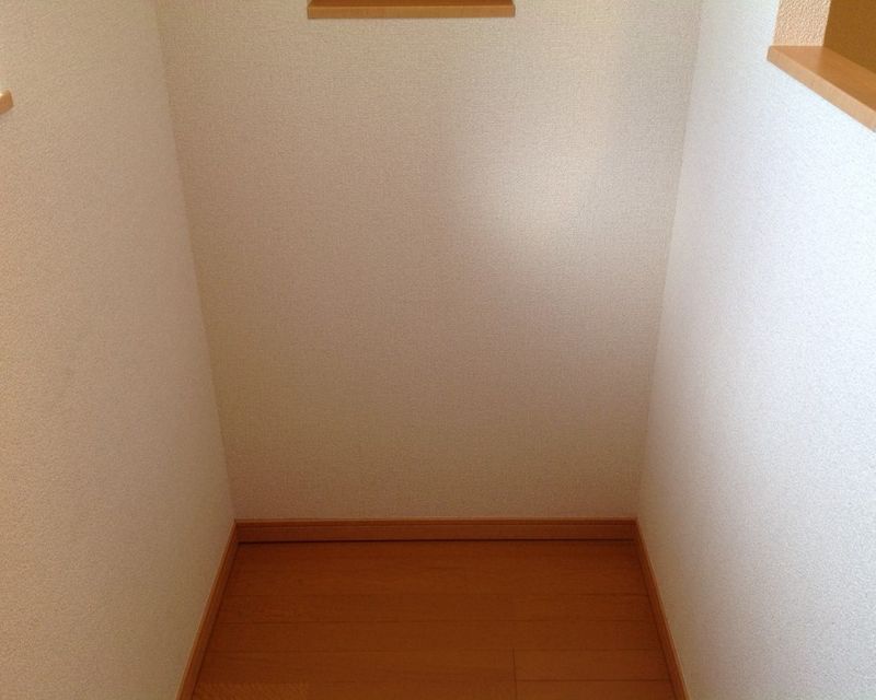 レオネクスト越井坂 収納