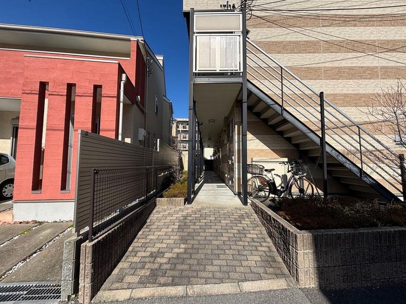 レオパレスＴａｋａｒａｚｕｋａ エントランス