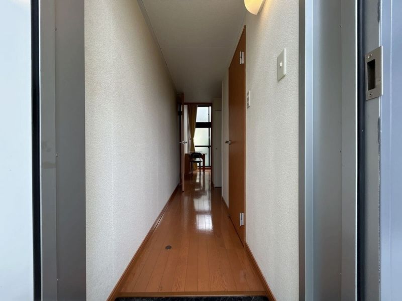 レオパレス花菜 玄関