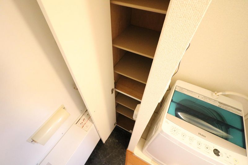 レオパレスナイズ紫竹 玄関