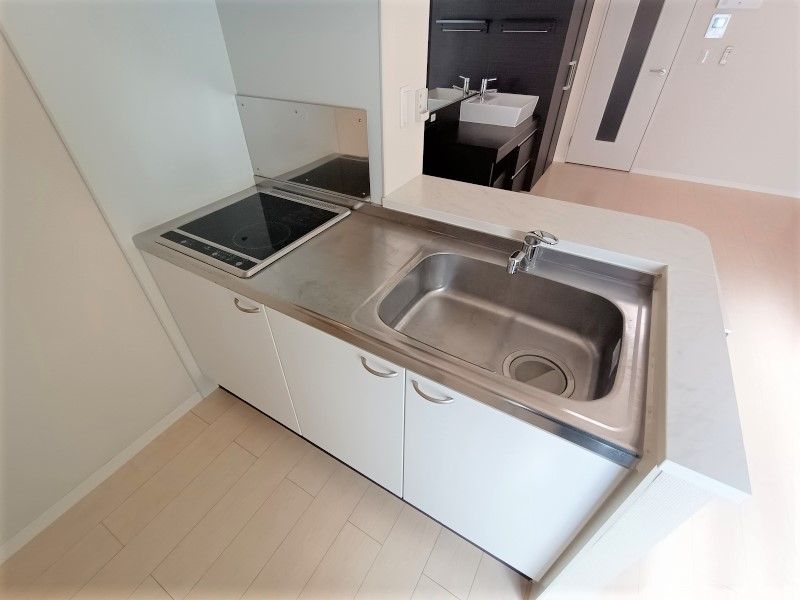 レオネクストＮＡＫＡＪＩＭＡ キッチン