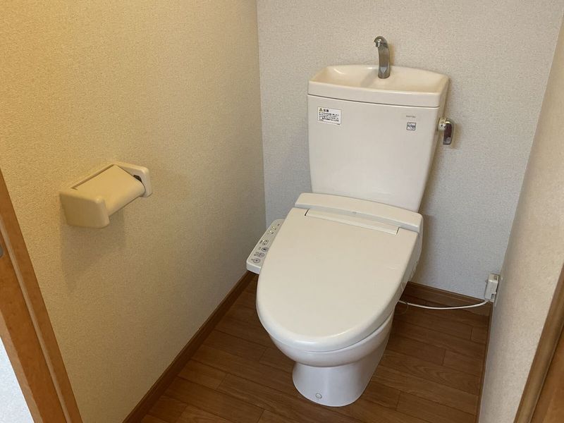 レオパレスゼフィール トイレ