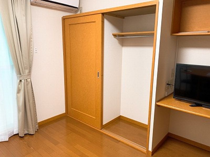 レオパレスノウスン　シュライン 収納