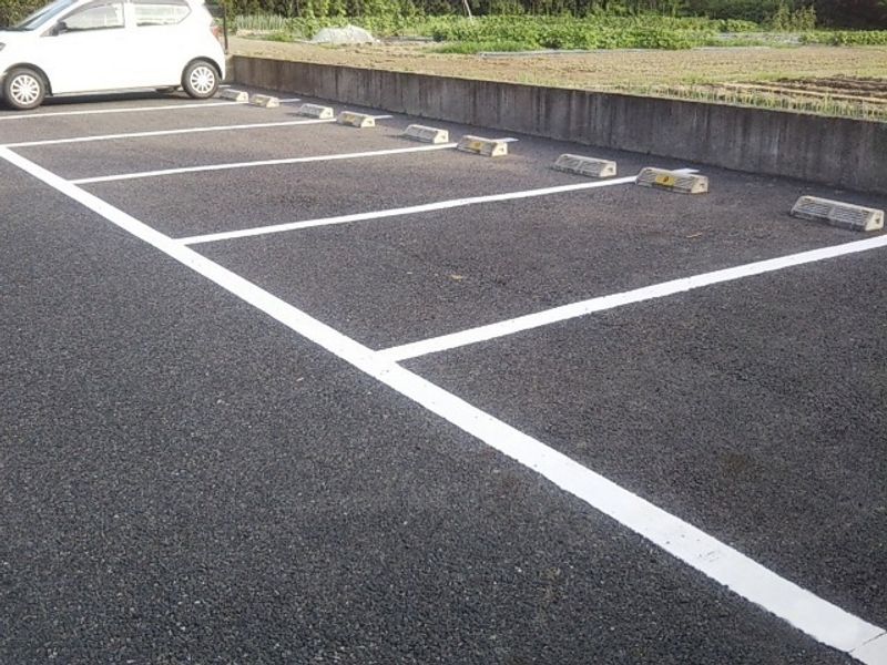 レオネクストラフテル 駐車場