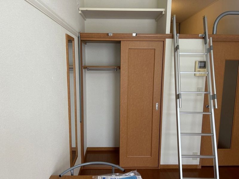 レオパレスグランパルク小柳 収納