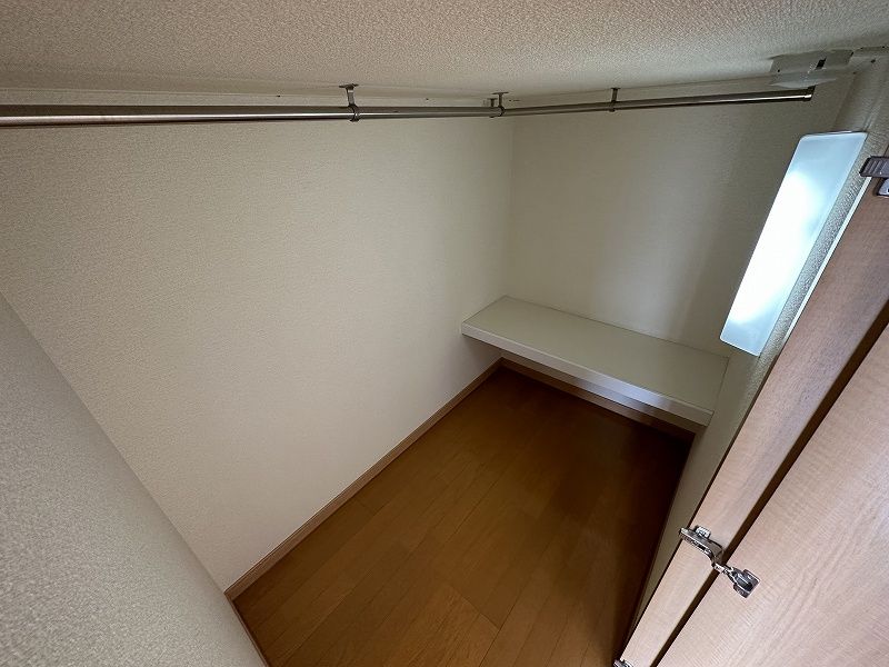 レオパレスシフォン 収納